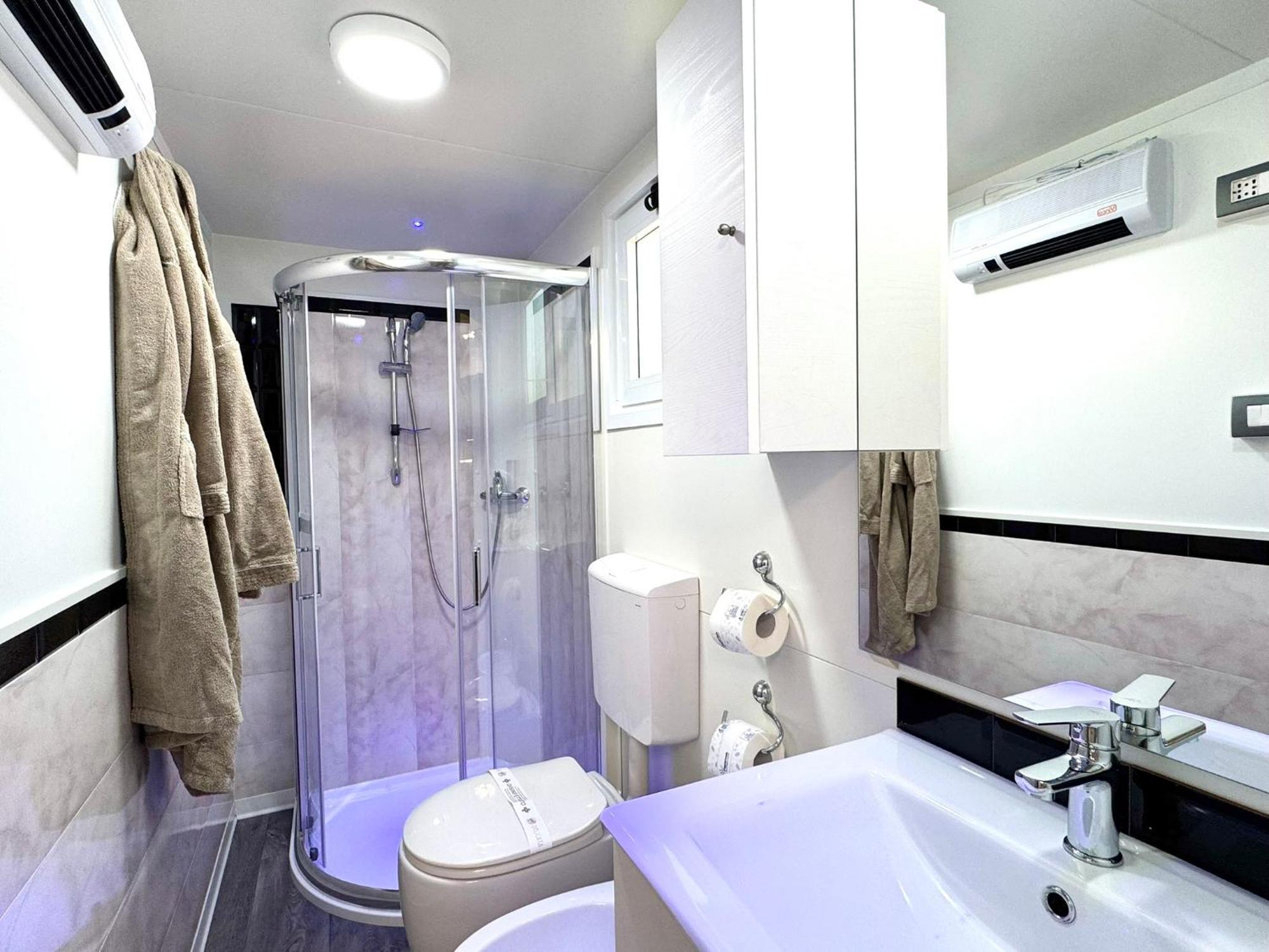 Luxury Caravan At Union Lido Cavallino-Treporti Exterior photo
